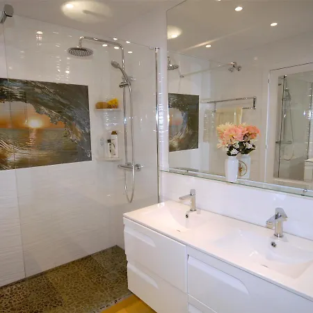Beautiful Townhouse For 5 Persons, With Swimming Pool Hébergement de vacances Estepona