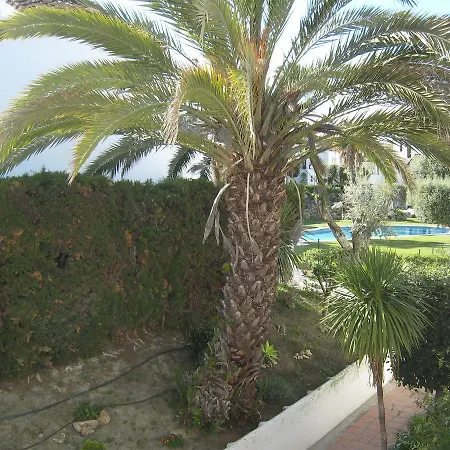 Beautiful Townhouse For 5 Persons, With Swimming Pool Vakantiehuis Estepona